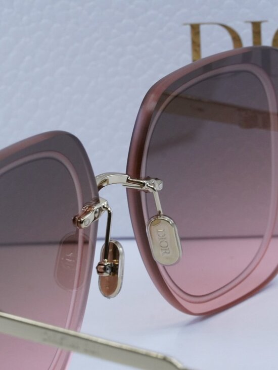 Dior ULTRADIOR SU B0F2 Square Sunglasses - Gold\\Brown main image 7